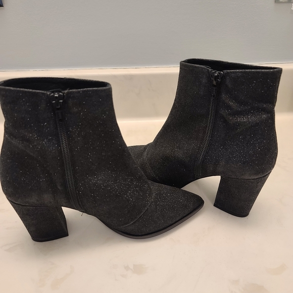 Renvy boots - Picture 2 of 8